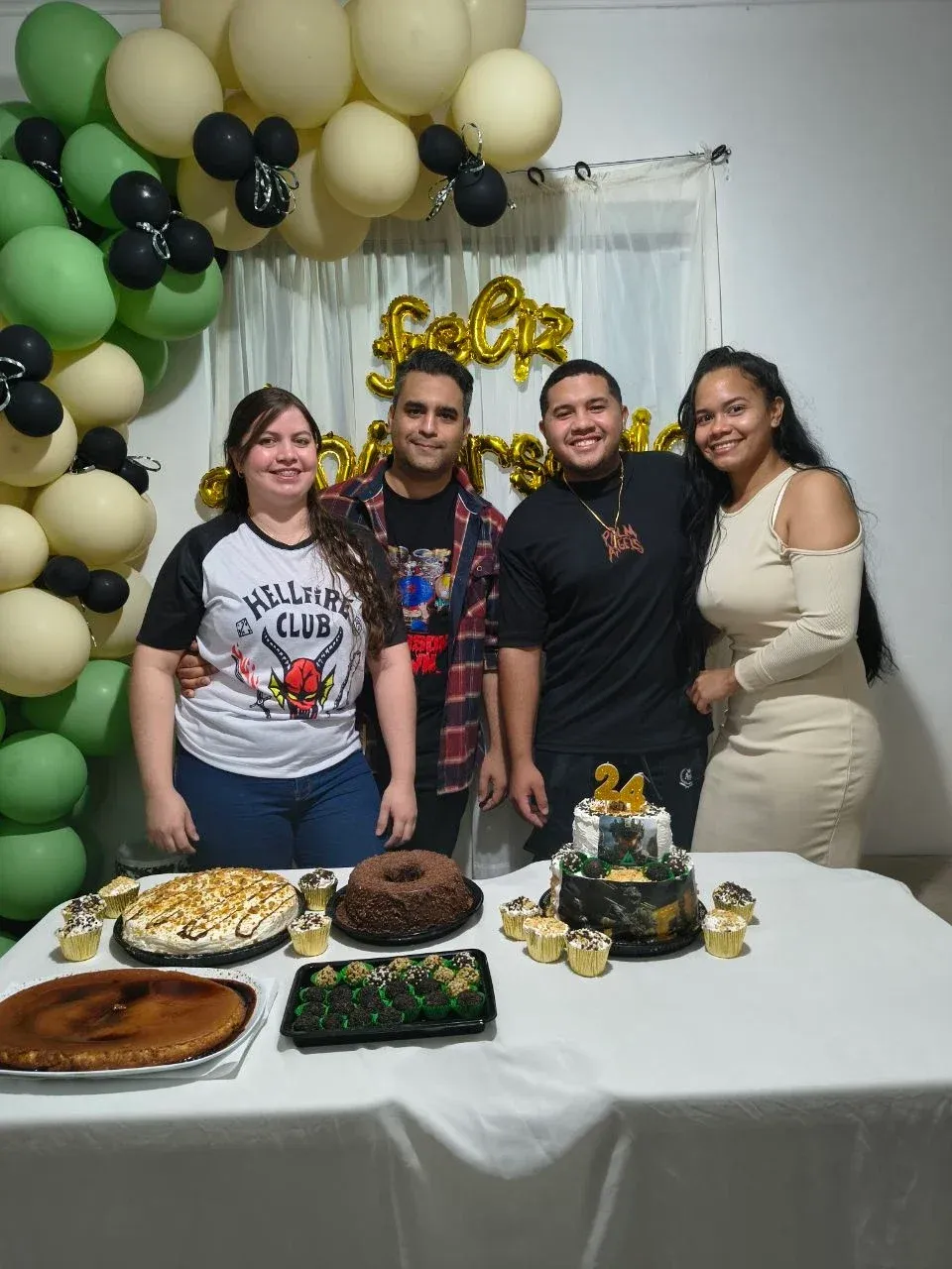 F2YEdqnAJkcrMV02_1000259096.webp
