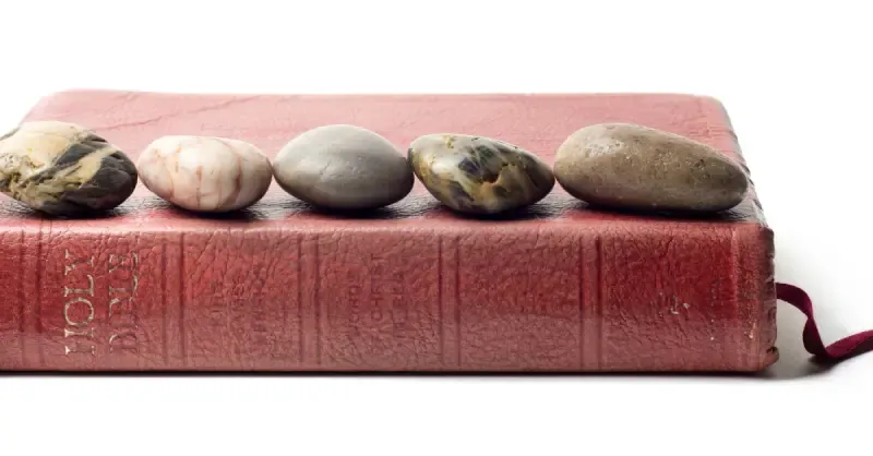 8673-5-smooth-stones-on-bible-david-and-goliath-fa.webp