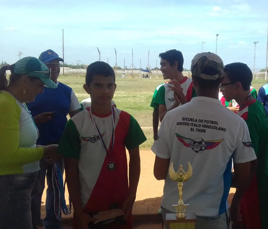 CAMPEONES4.jpg