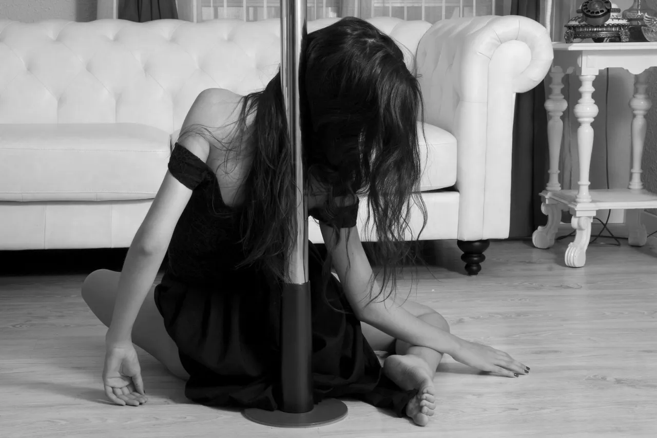 poledance.jpeg
