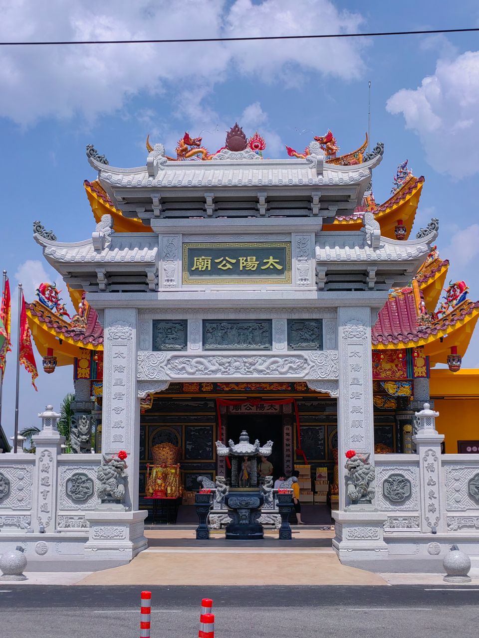 A beautiful shrine in a hot atmosphere – our new place!