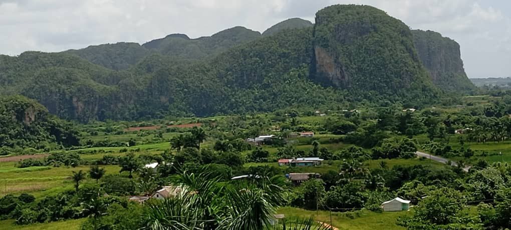 [ENG/ESP] A journey to the heart of Cuban geodiversity / Un viaje al corazón de la geodiversidad cubana