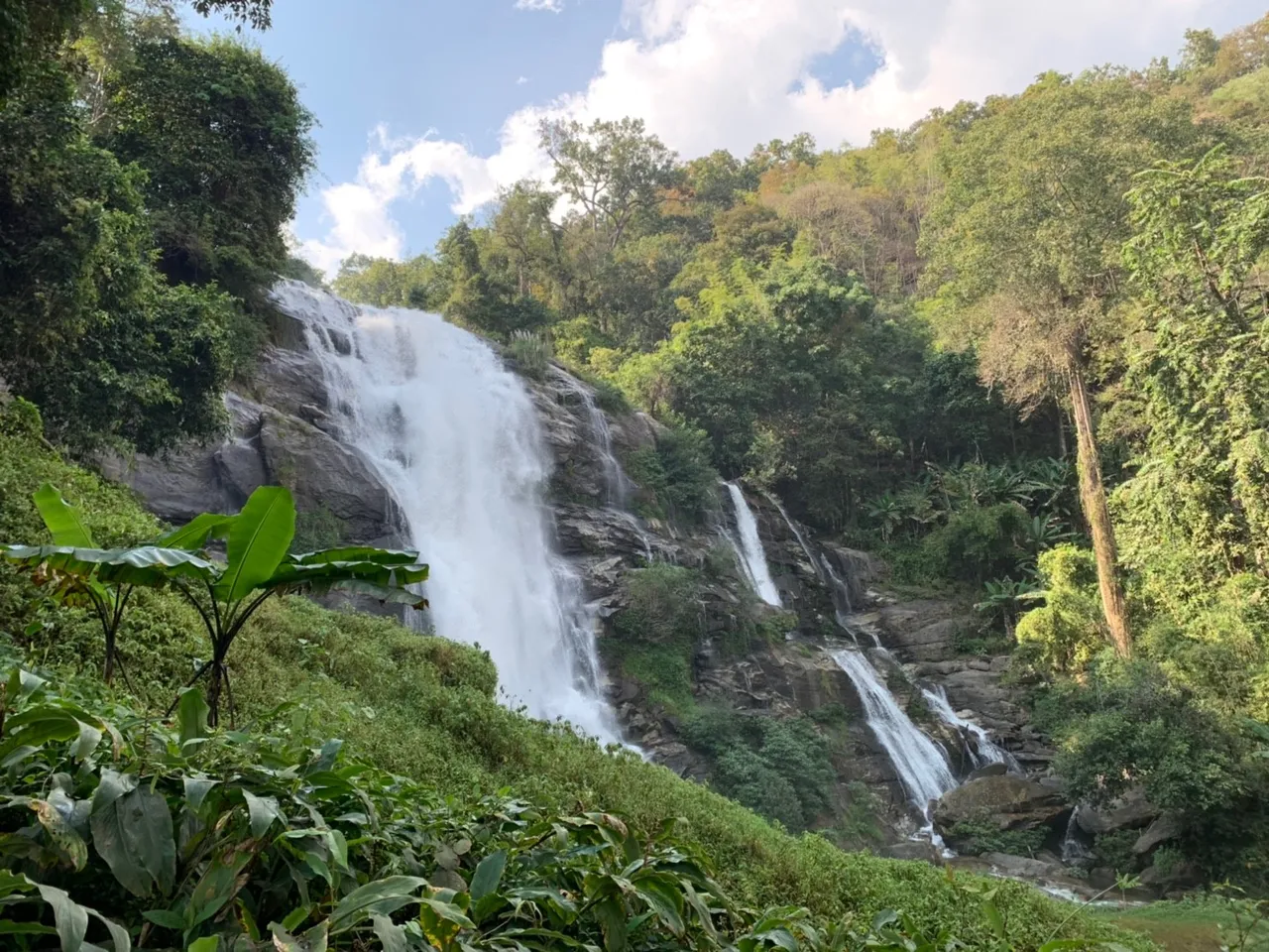 Wachiratan waterfall1.jpg