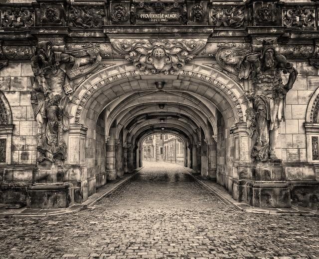 dresden-3206875_640.jpg