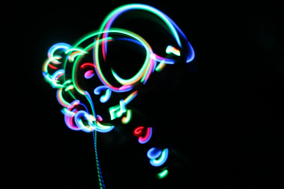lightpainting005@0.2x.png