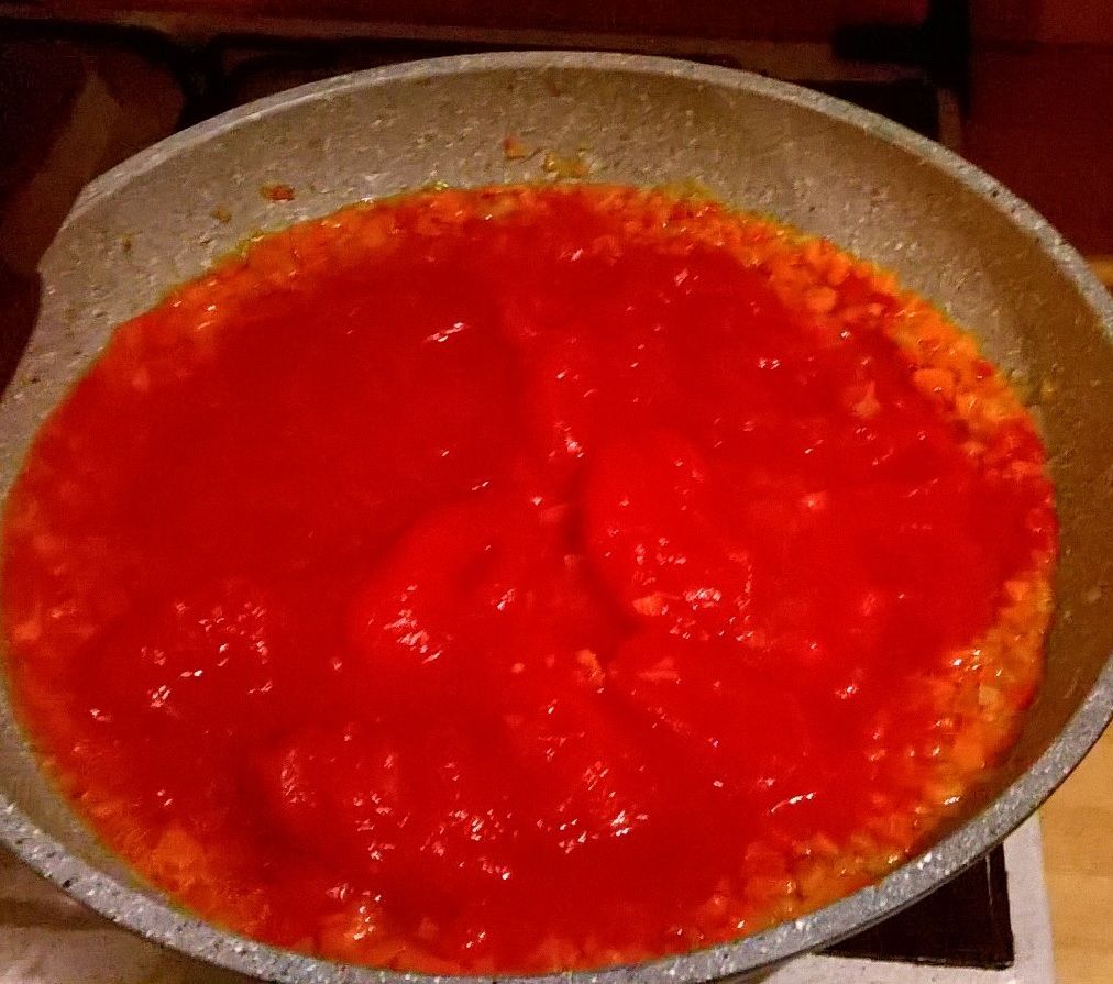 aggiungi pomodoro.jpg