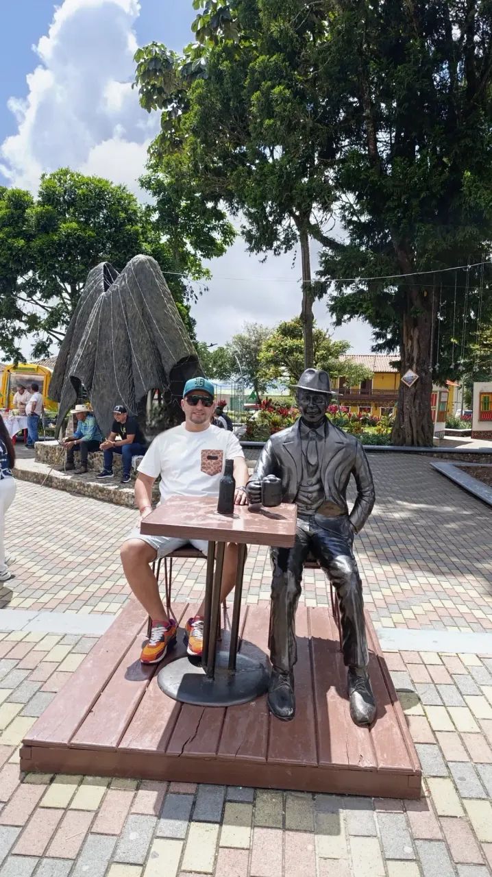 pBqBRZPyh26c7aI3_1000571734.webp