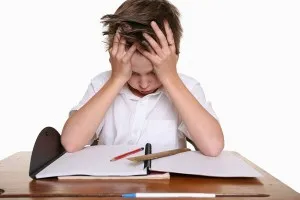 niño-tdah-estudiando-300x200.jpg
