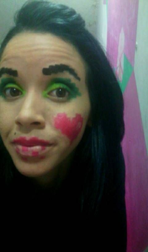 pixelado makeup.jpg