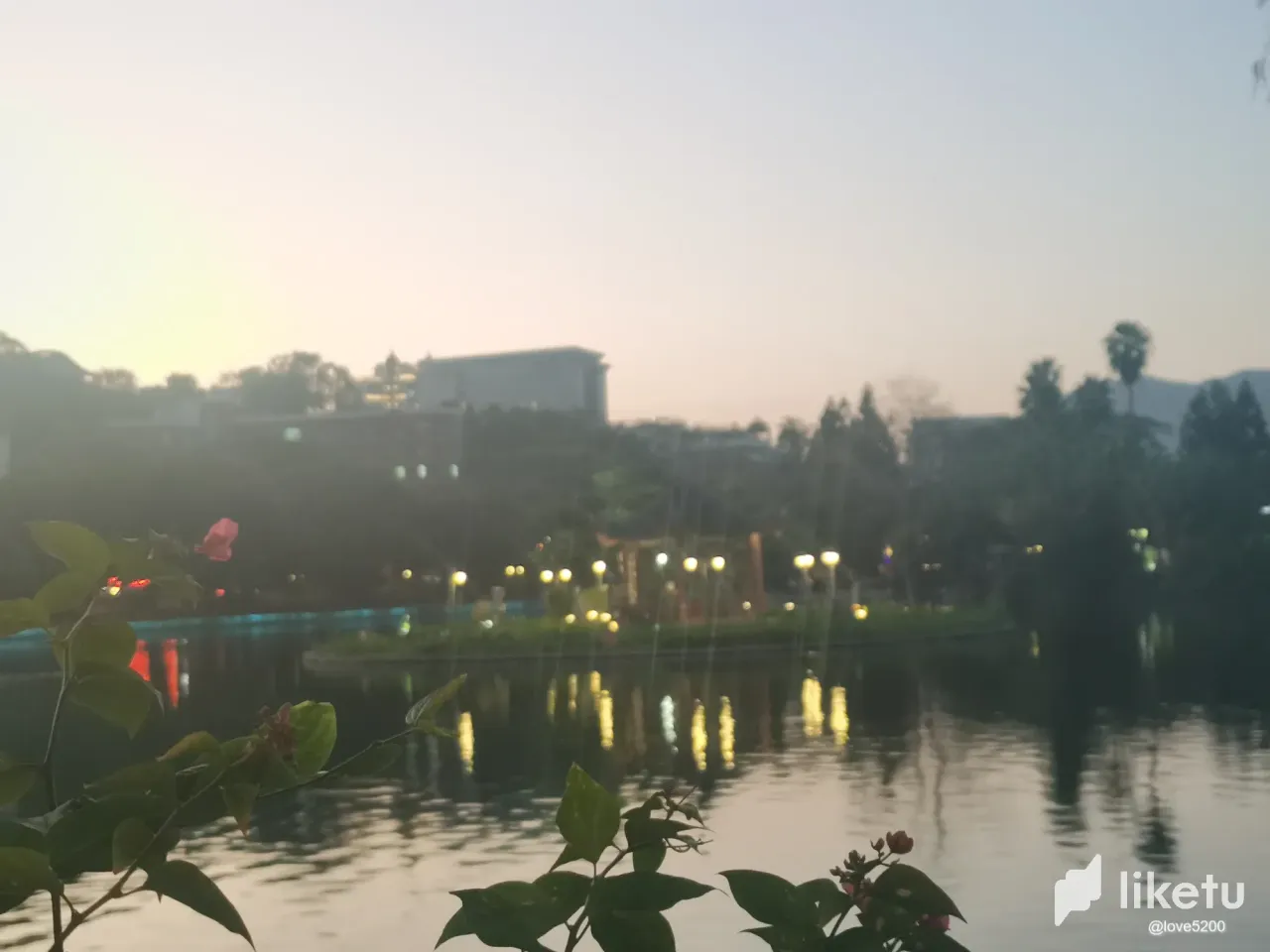 zbruA0LxNzHo8JIF_5.webp