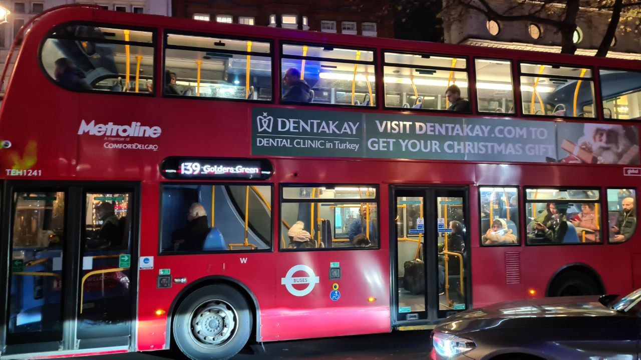 London bus!!! It's like in Hong Kong! Well, it is the original!!!