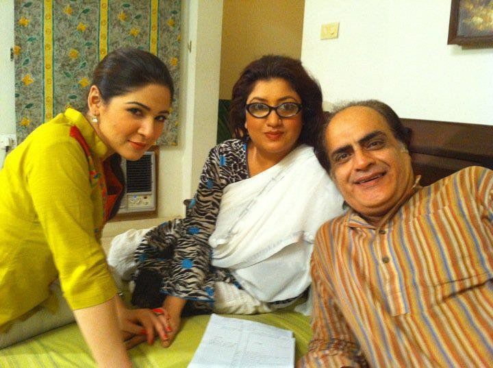 Mehmood Aslam wife