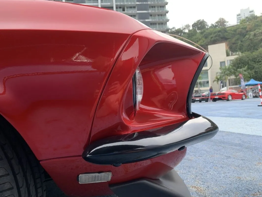 Front nose of a Ford Mustang Mach 1