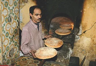 2297762179_1.jpg