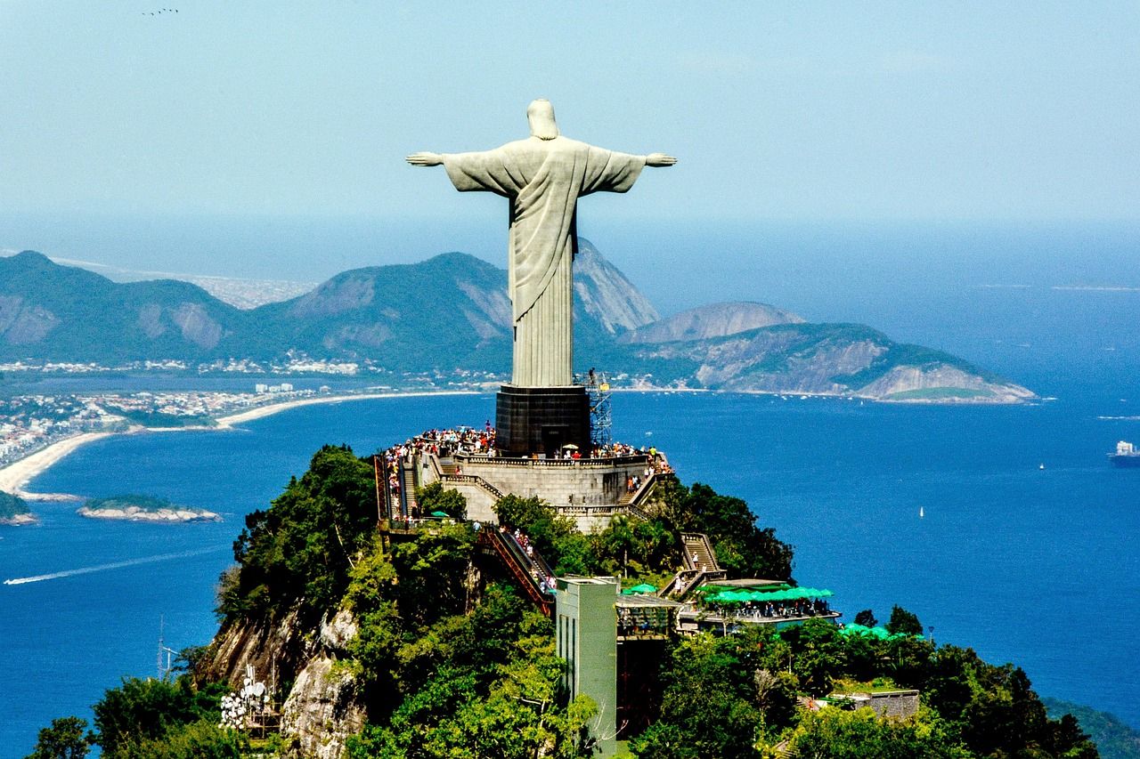 "Unveiling the Extraordinary: A Journey Through the Five Wonders of Our Astonishing World"
