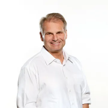 Dr. Reiner Fuellmich