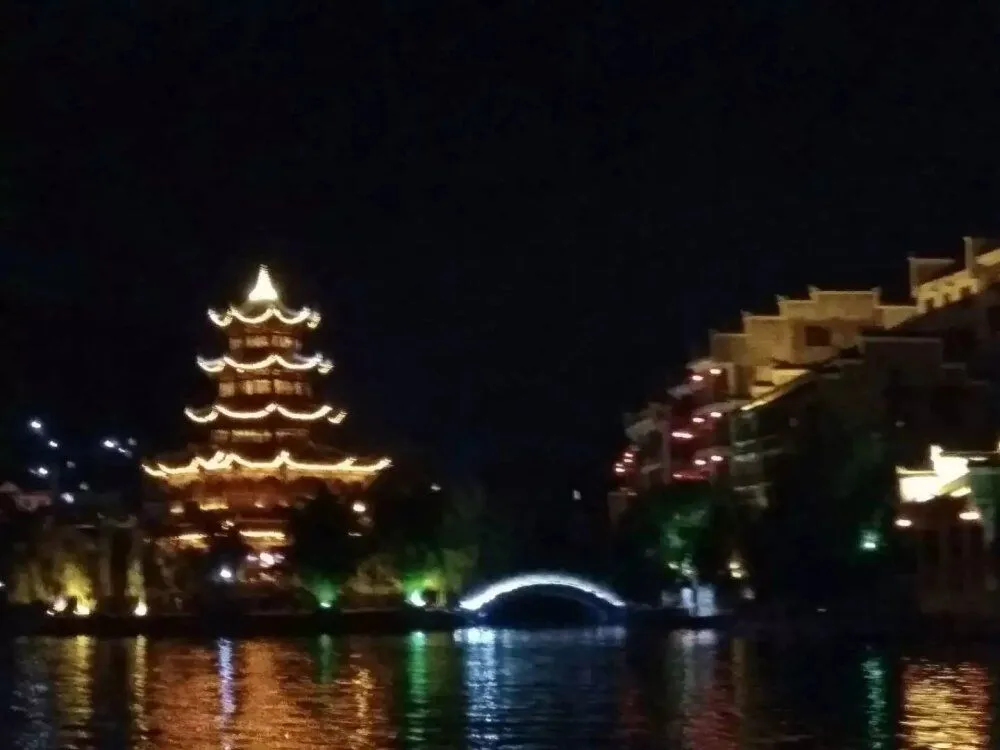 古镇17 夜景.jpg