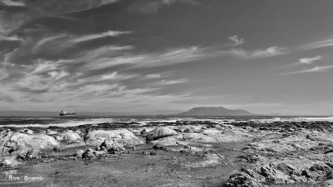 seascape-antofagasta-005-bw.jpg
