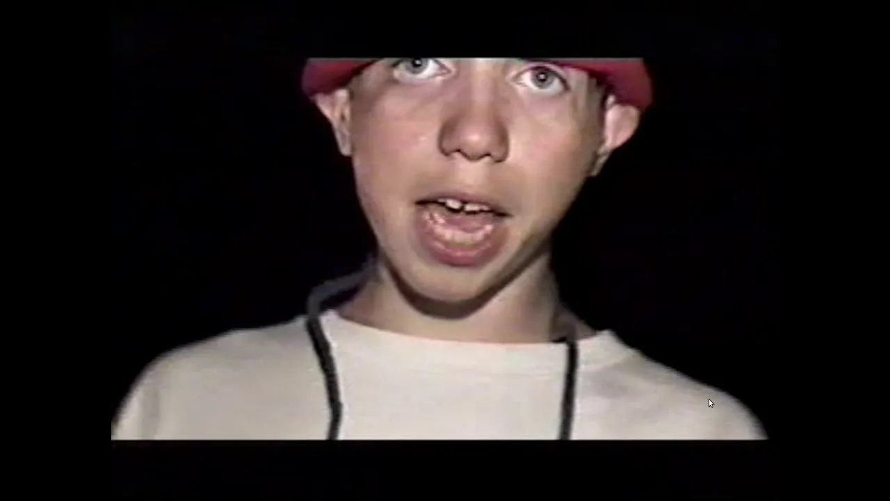 2001 Red Dog No Glasses 03.png