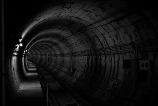 tunnel-690513_640.jpg