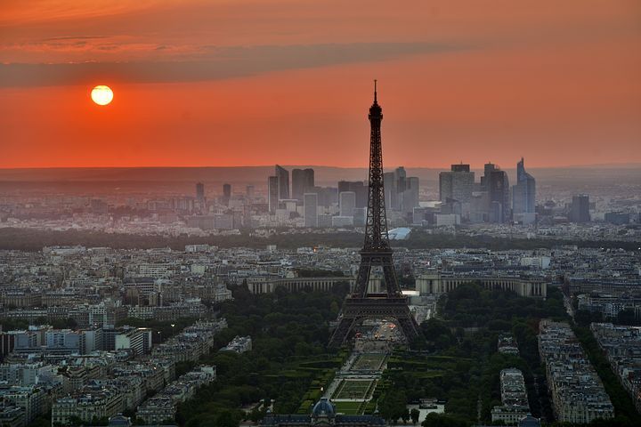 paris-843229__480.jpg