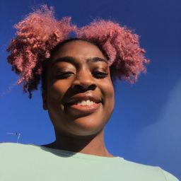 curlypoledancer