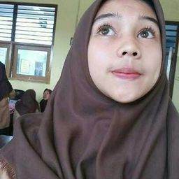 dewi23