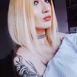 kryptoblonde