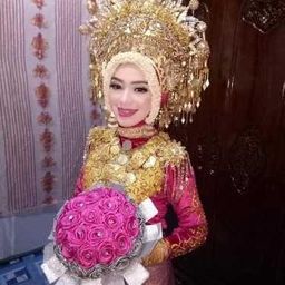 lovelya