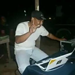 mukbir